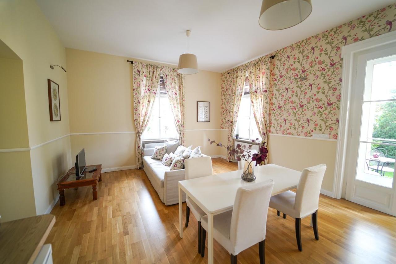 Spa Apartments Theresia Dubí  Zewnętrze zdjęcie