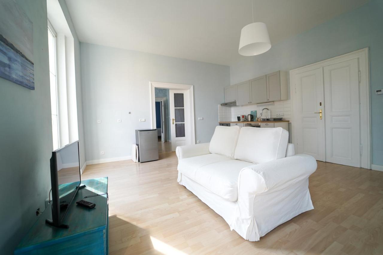 Spa Apartments Theresia Dubí  Zewnętrze zdjęcie