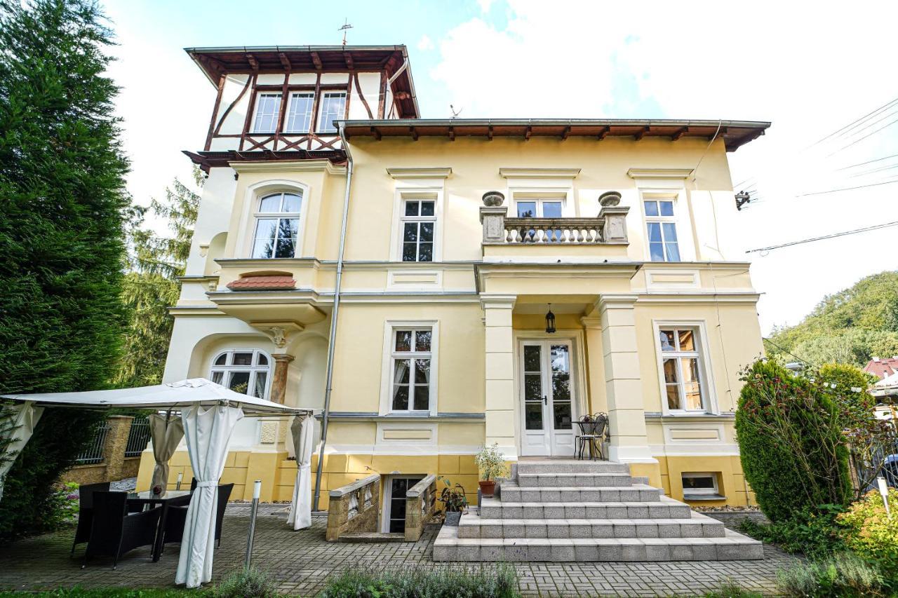 Spa Apartments Theresia Dubí  Zewnętrze zdjęcie
